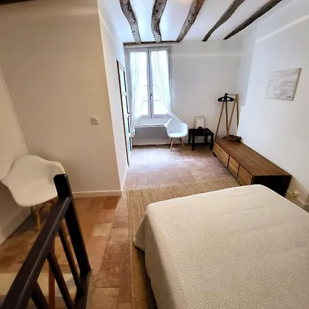 Fontevraud Villa *